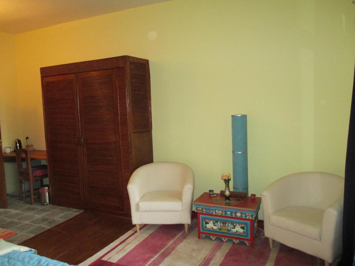 Hotel Swiss Dakshinkali Rum bild