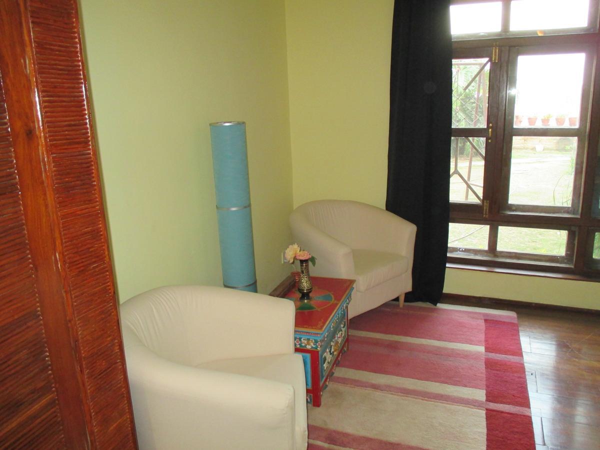 Hotel Swiss Dakshinkali Rum bild